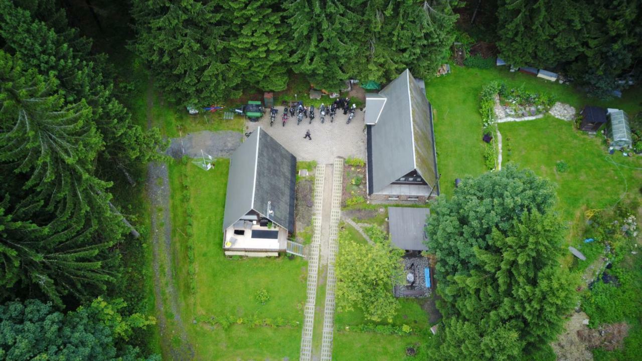 Wanderhuette Zum Bernhardsthal Villa Exterior photo